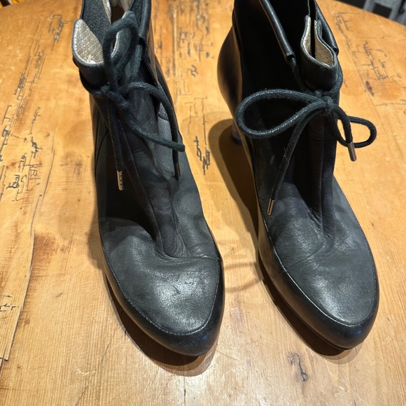 Tsubo Ankle Boot - Picture 3 of 5